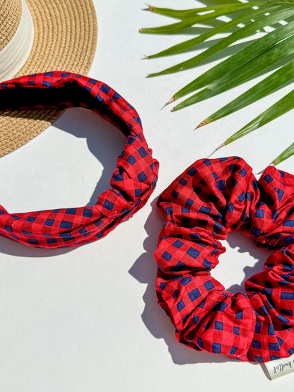 Canadiana | Classic Scrunchie